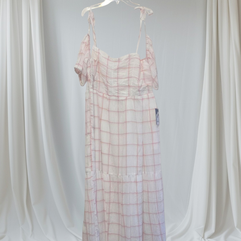 Universal Thread Pink and White Maxi Dress with Spaghetti Straps